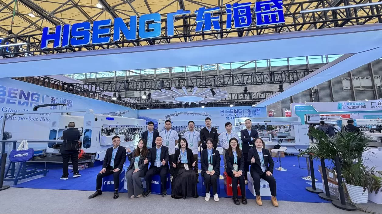 hiseng-showcased-breakthrough-in-round-corner-and-polishing-in-one-step-at-china-glass-2026-1.jpg